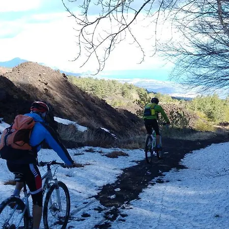 Bed & Breakfast Etna Bike 3*